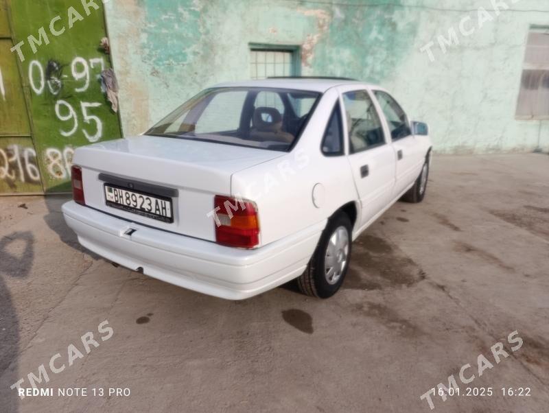 Opel Vectra 1990 - 24 000 TMT - Tejen - img 3