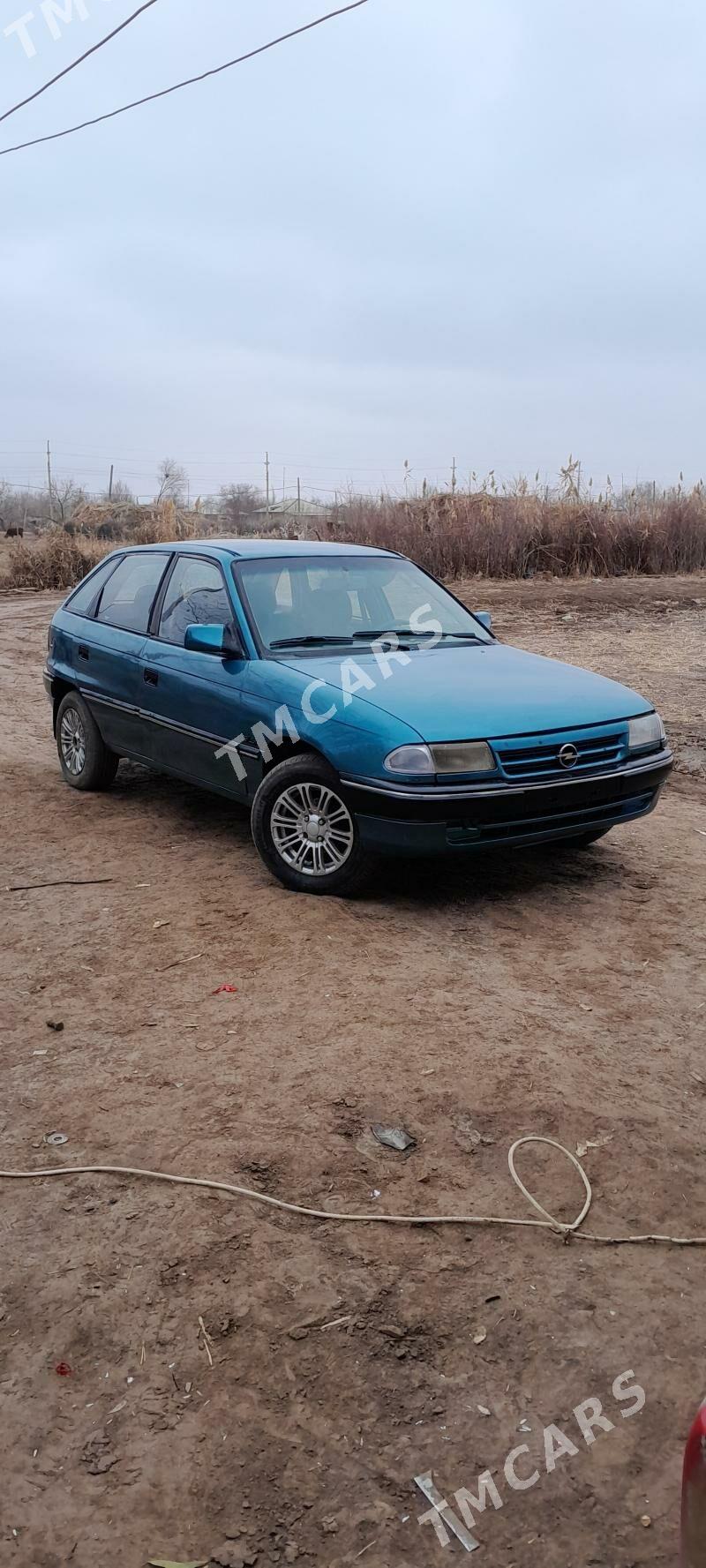 Opel Astra 1993 - 40 000 TMT - етр. Туркменбаши - img 3