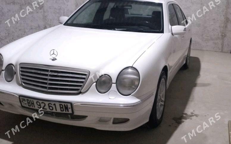 Mercedes-Benz E320 2000 - 73 000 TMT - Гумдаг - img 2