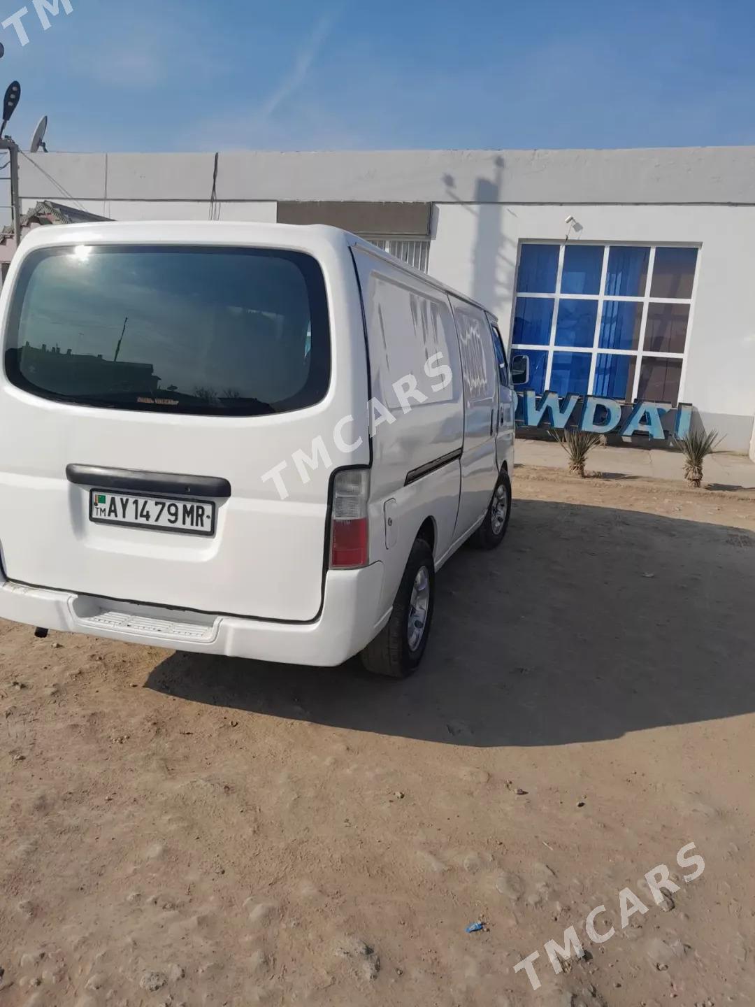 Nissan Urvan 2008 - 155 000 TMT - Мары - img 5