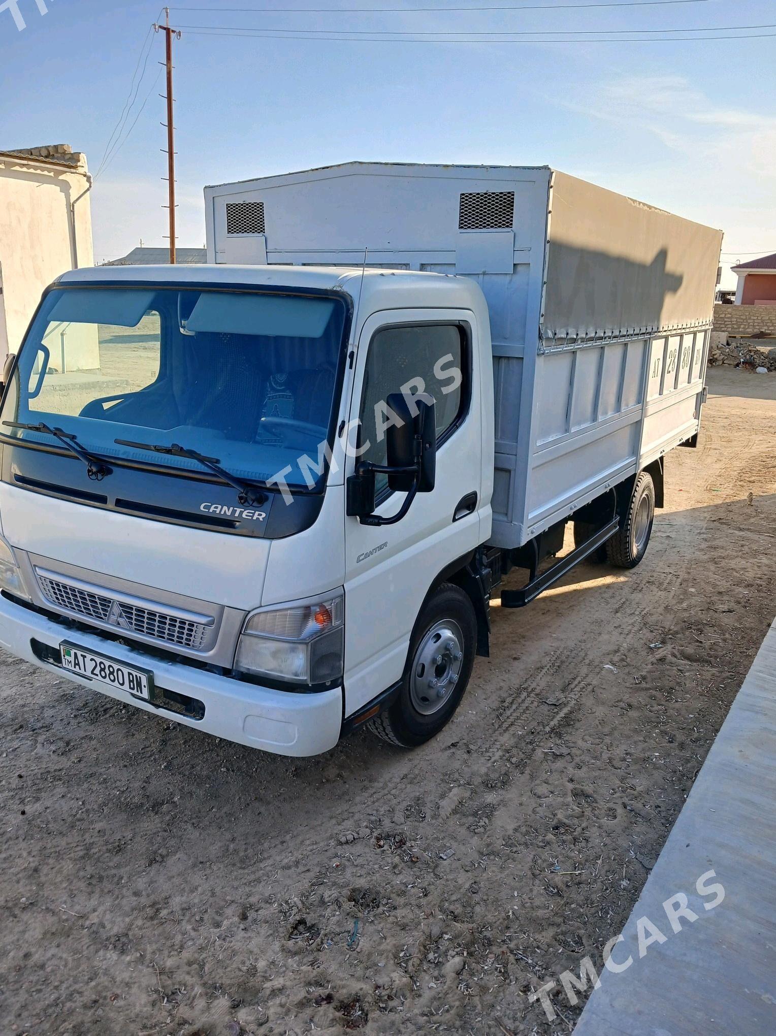 Mitsubishi Canter 2013 - 390 000 TMT - Этрек - img 3