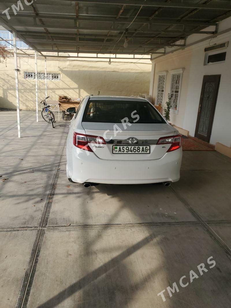 Toyota Camry 2013 - 225 000 TMT - Gökje - img 2