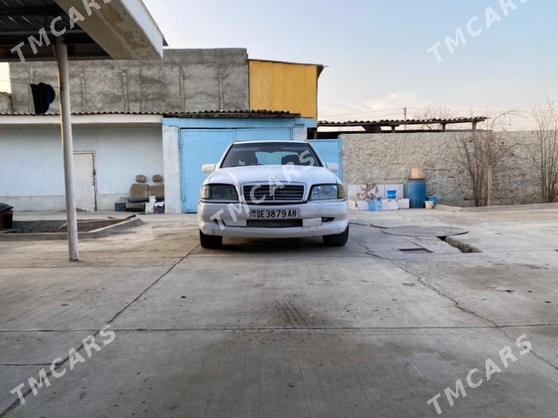 Mercedes-Benz C-Class 1996 - 35 000 TMT - Büzmeýin - img 8