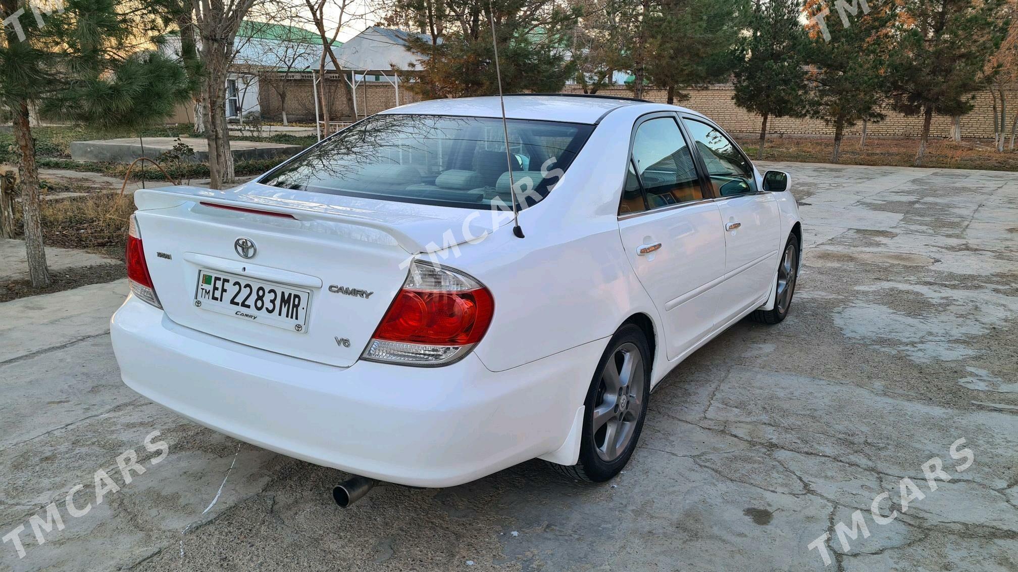 Toyota Camry 2003 - 136 000 TMT - Байрамали - img 4