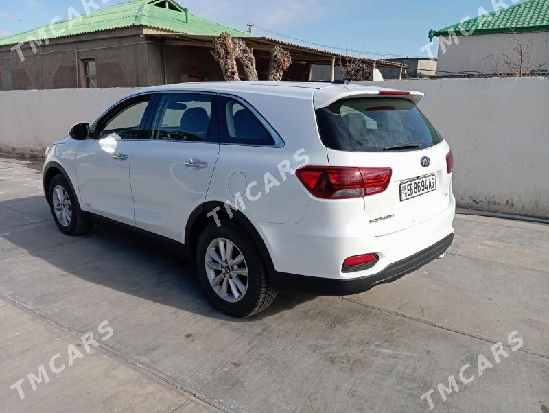 Kia Sorento 2019 - 290 000 TMT - Ким район - img 3