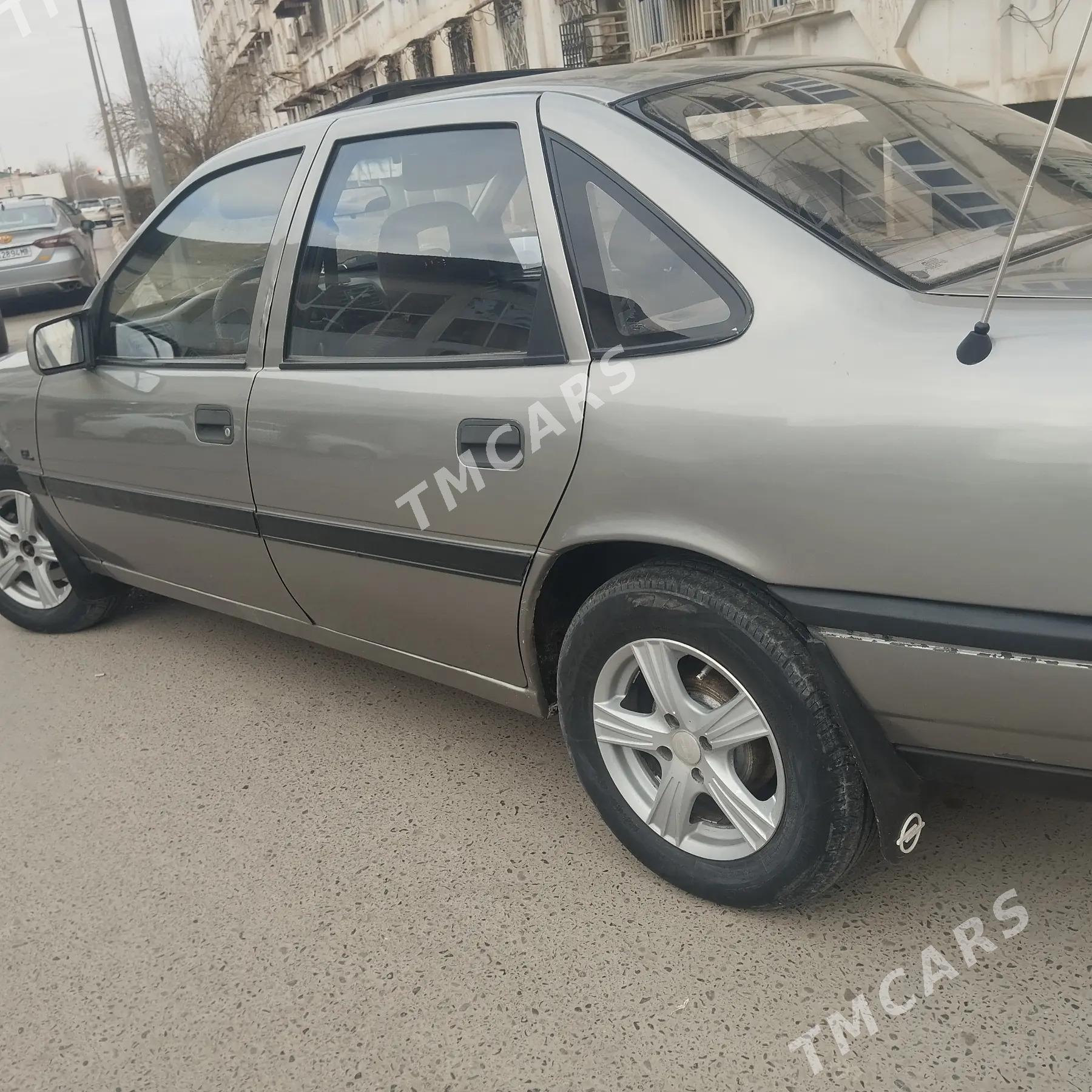 Opel Vectra 1992 - 37 000 TMT - Мары - img 2