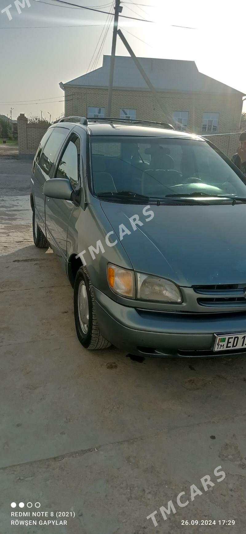 Toyota Sienna 2000 - 135 000 TMT - Мары - img 2