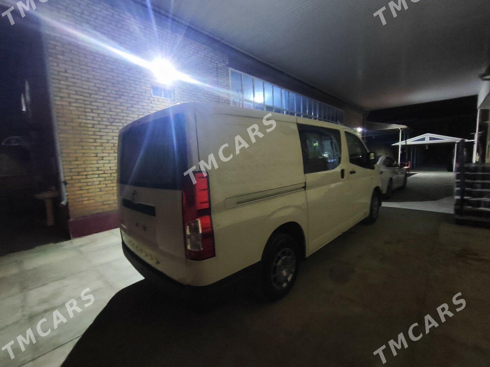 Toyota Hiace 2021 - 470 000 TMT - Мары - img 4