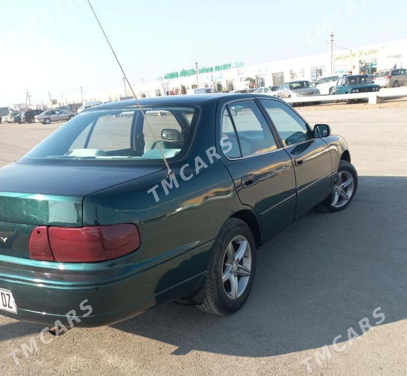 Toyota Camry 1993 - 75 000 TMT - Губадаг - img 4