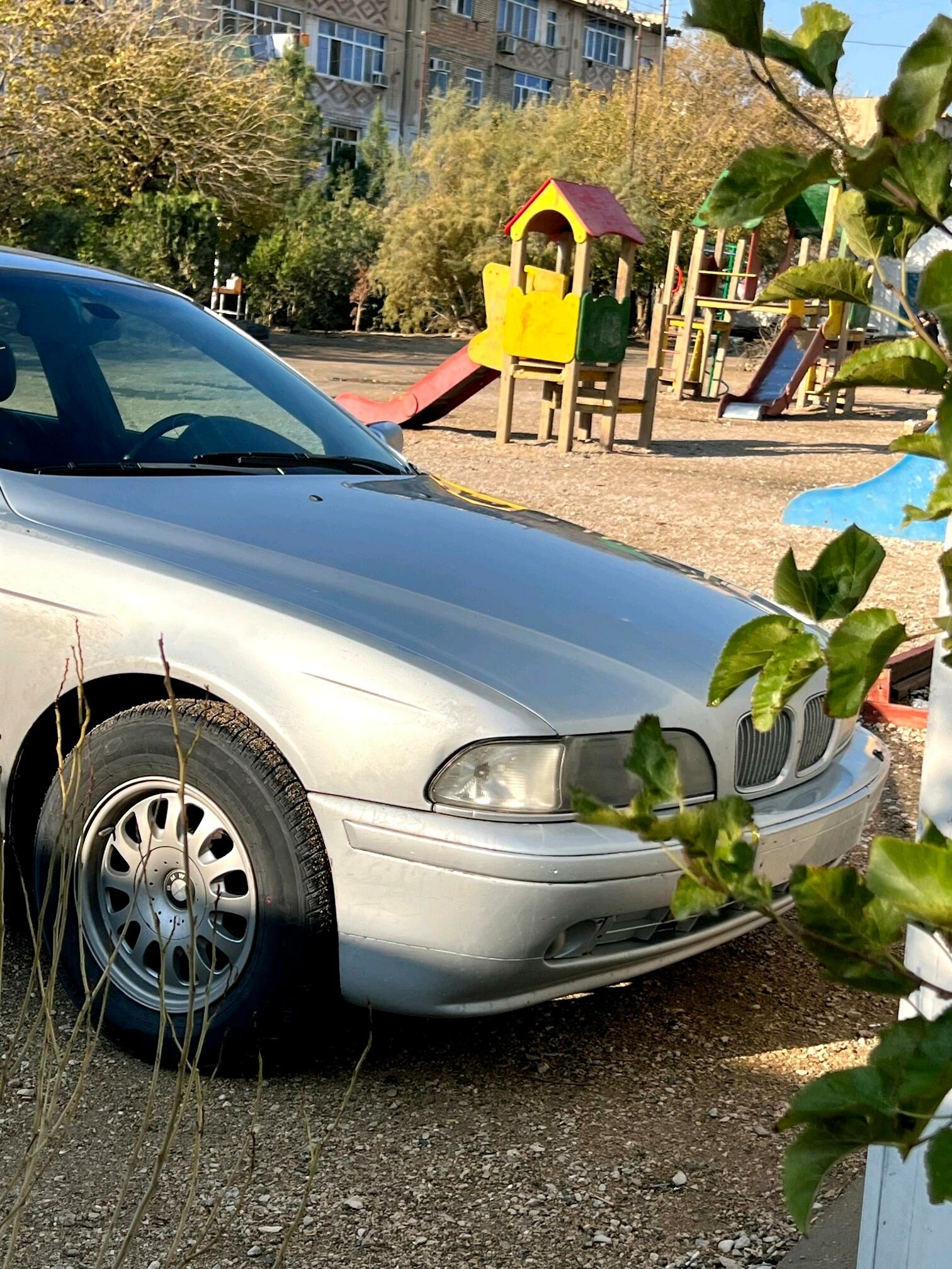 BMW 528 1998 - 95 000 TMT - Балканабат - img 4