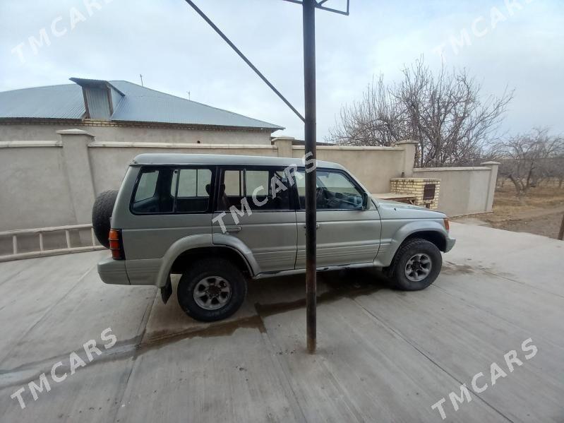 Mitsubishi Pajero 1995 - 50 000 TMT - Шабатский этрап - img 2