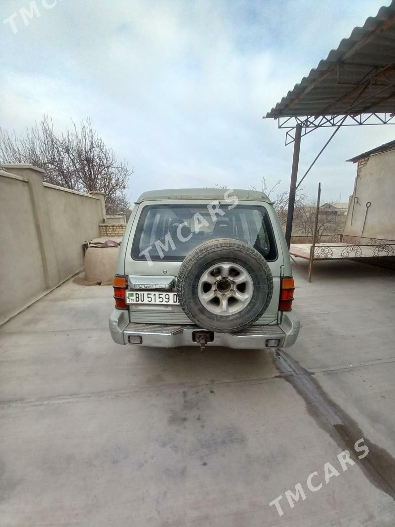 Mitsubishi Pajero 1995 - 50 000 TMT - Шабатский этрап - img 3