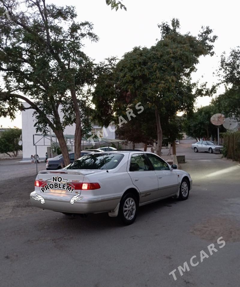 Toyota Camry 2000 - 165 000 TMT - Balkanabat - img 3