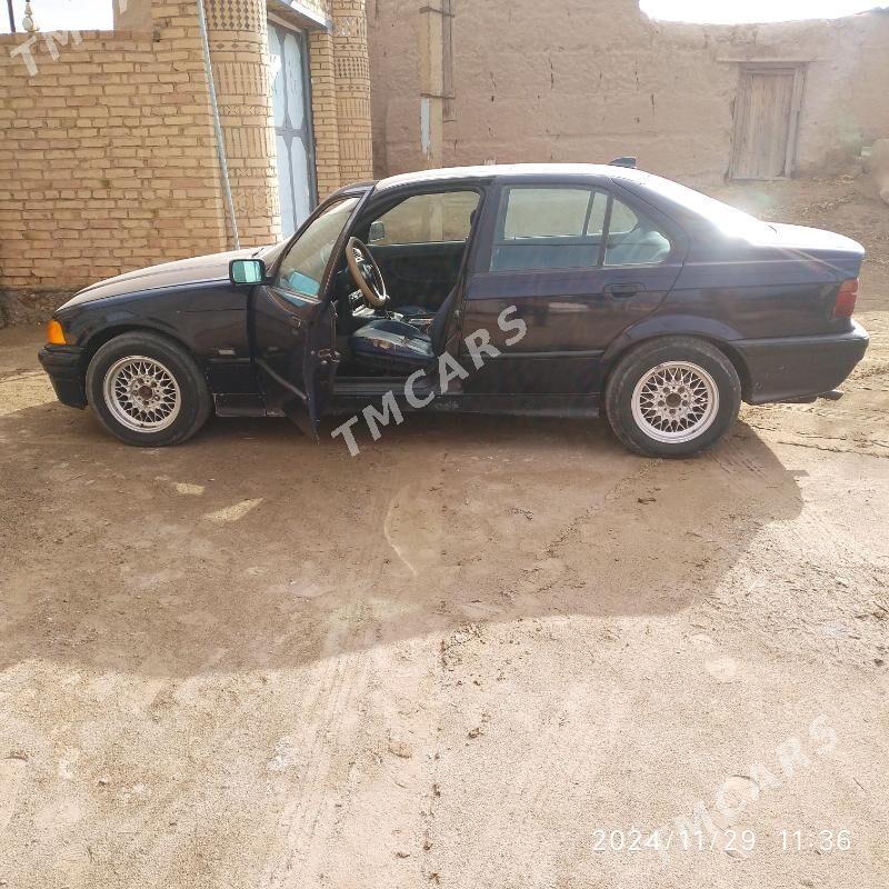 BMW 3 Series 1990 - 28 000 TMT - Farap - img 2