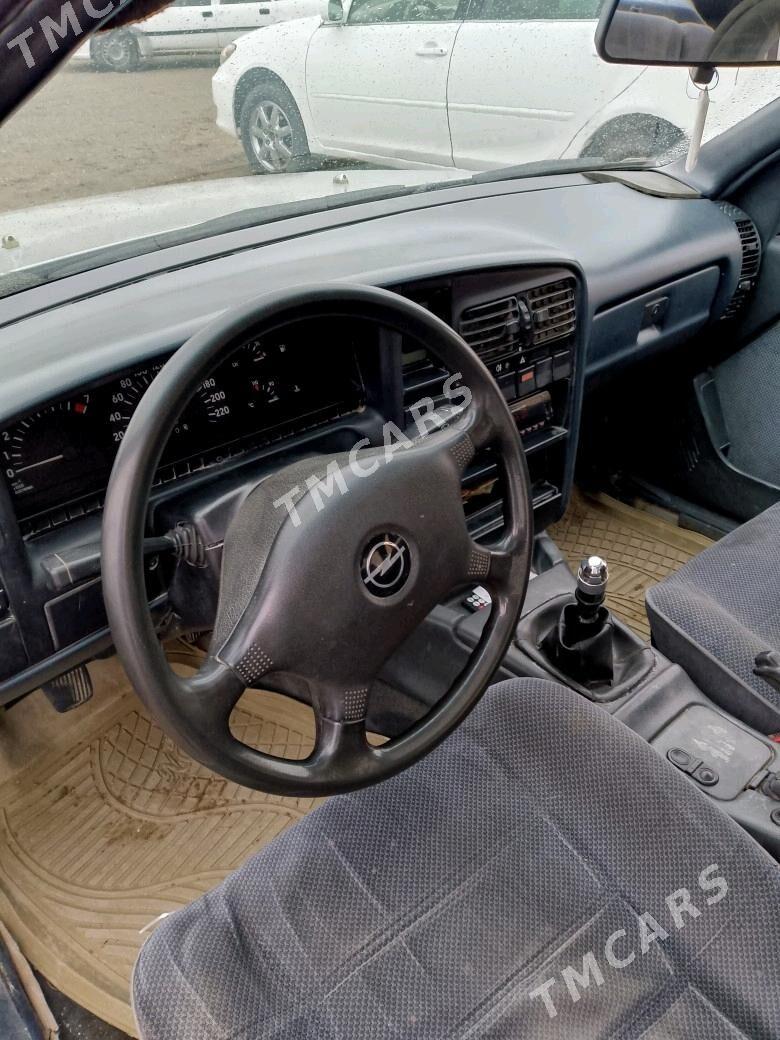 Opel Omega 1990 - 24 000 TMT - Akdepe - img 2