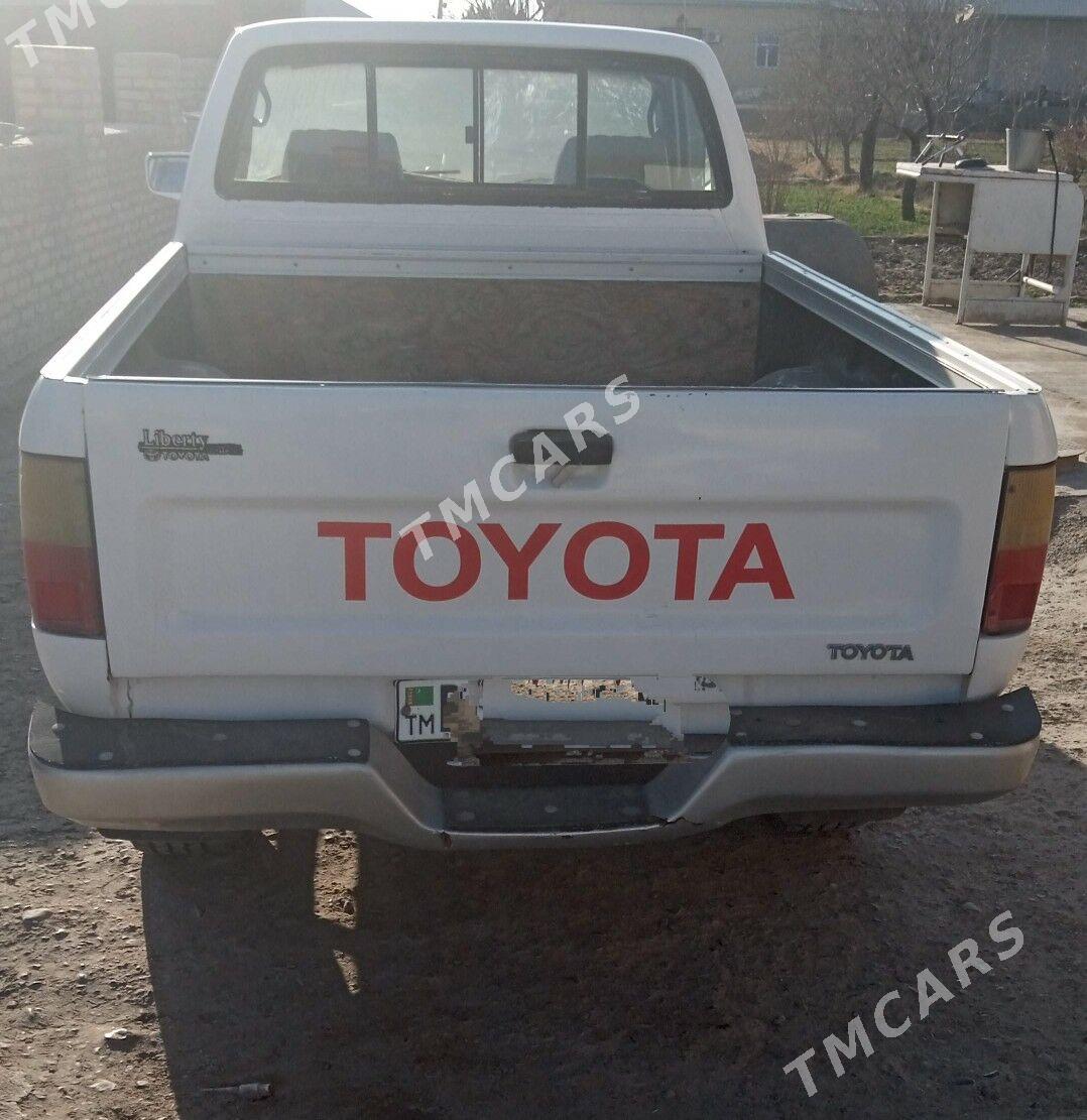 Toyota Hilux 1993 - 70 000 TMT - Sakarçäge - img 5