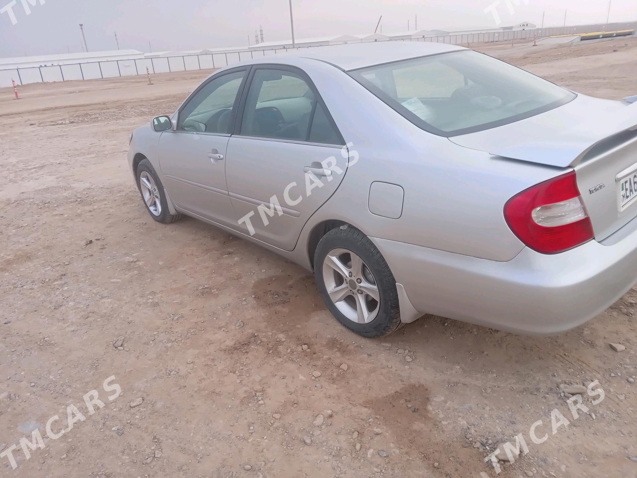 Toyota Camry 2003 - 130 000 TMT - Ёлётен - img 4