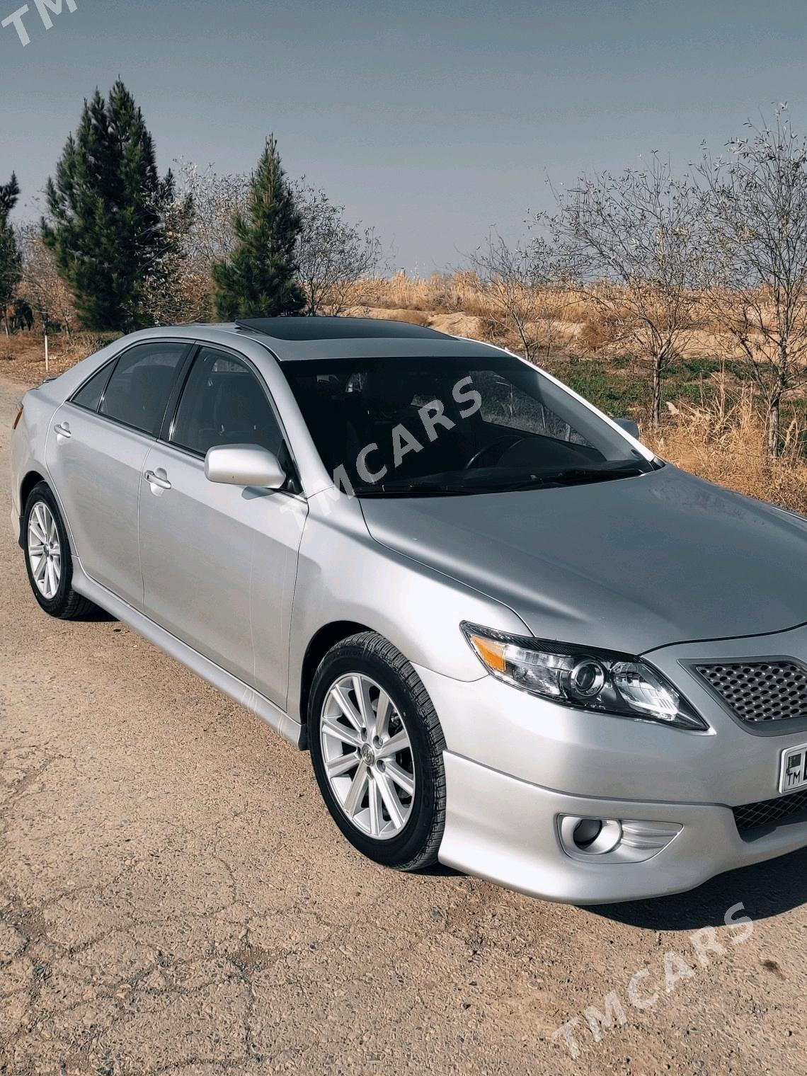 Toyota Camry 2011 - 220 000 TMT - Бабадайхан - img 3