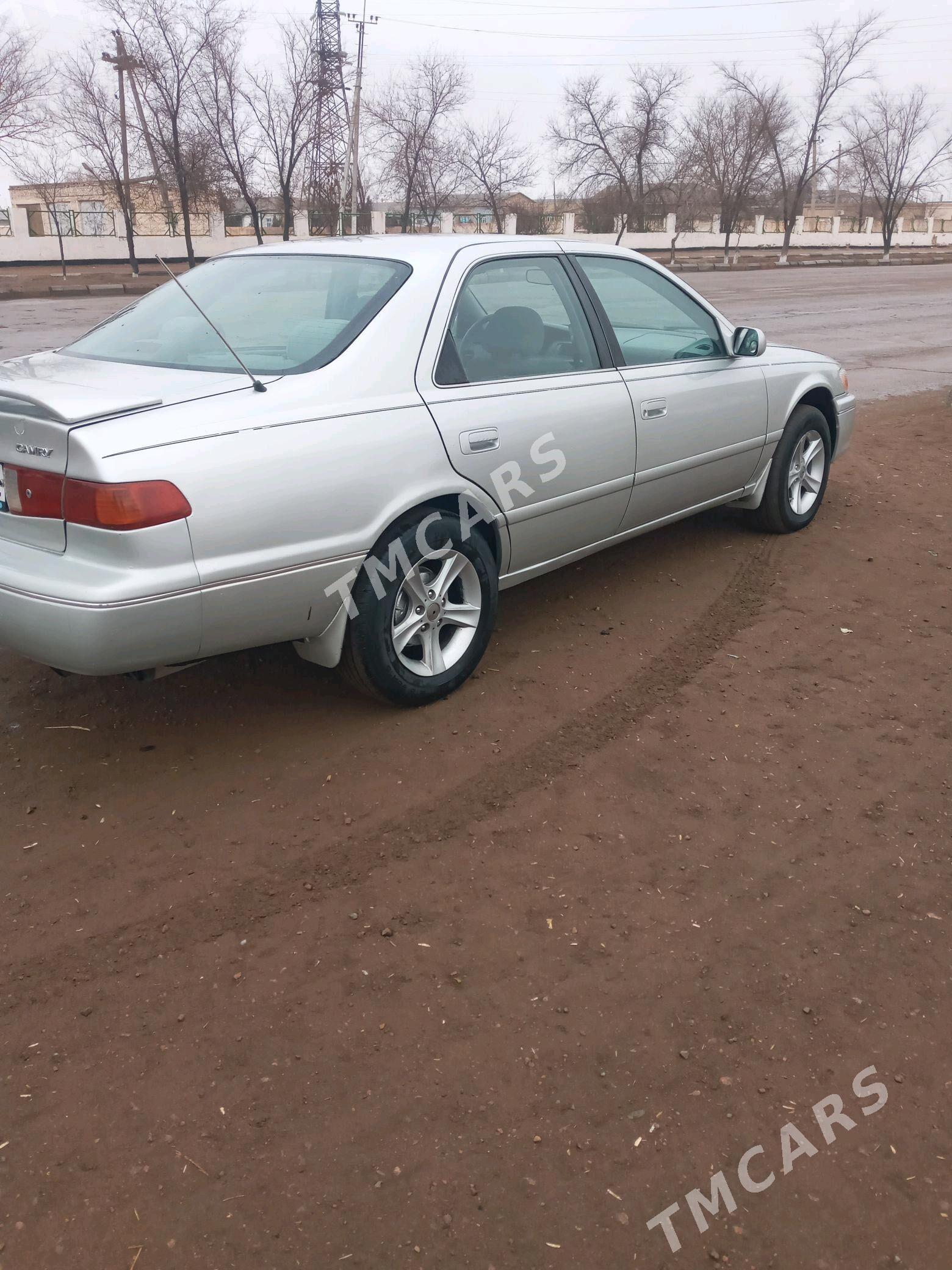 Toyota Camry 2000 - 120 000 TMT - Губадаг - img 3