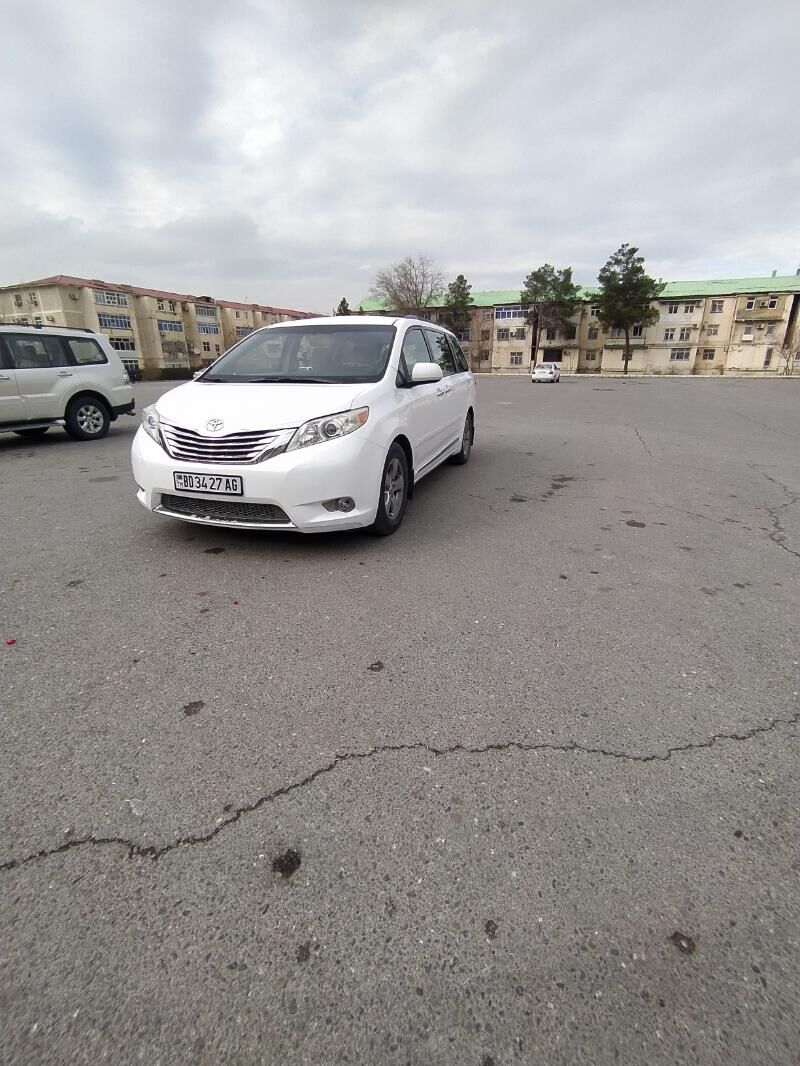 Toyota Sienna 2017 - 385 000 TMT - Ашхабад - img 8