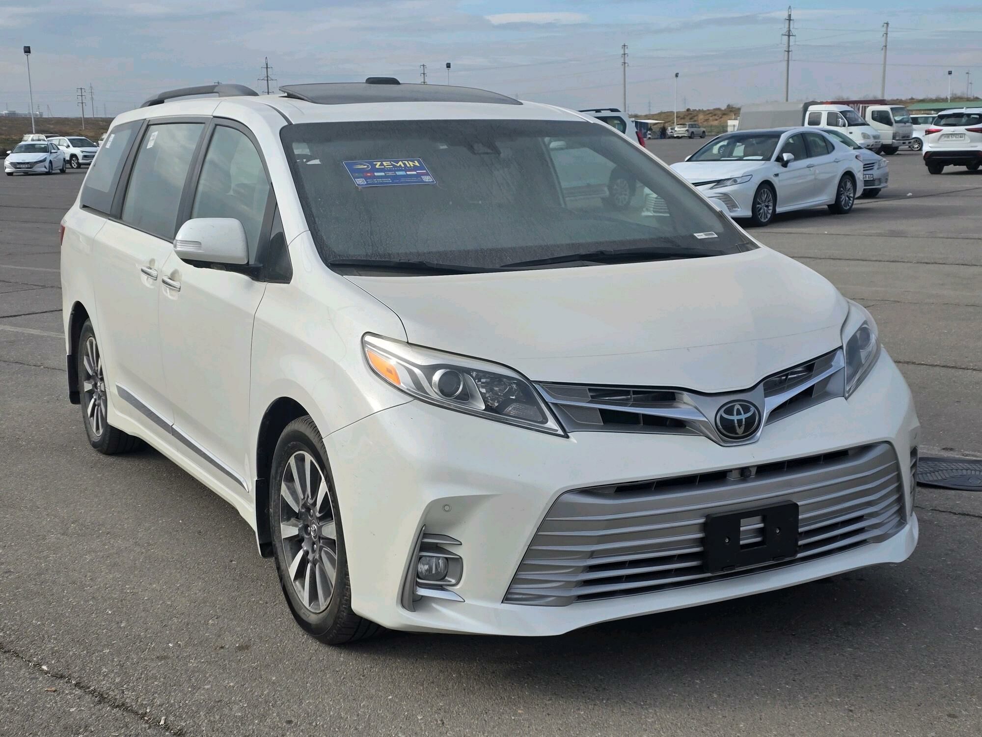 Toyota Sienna 2020 - 645 000 TMT - Ашхабад - img 2