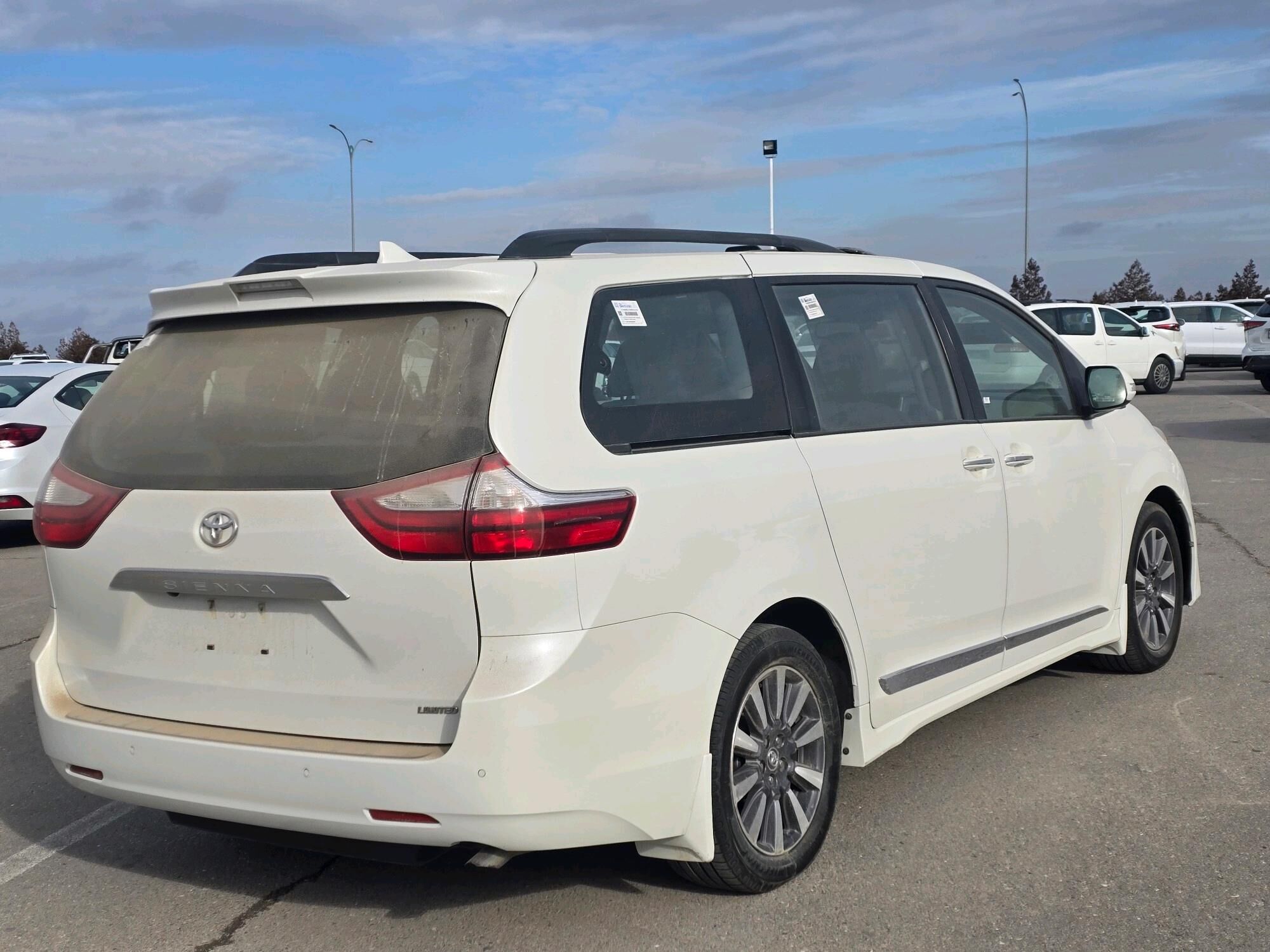 Toyota Sienna 2020 - 645 000 TMT - Ашхабад - img 9