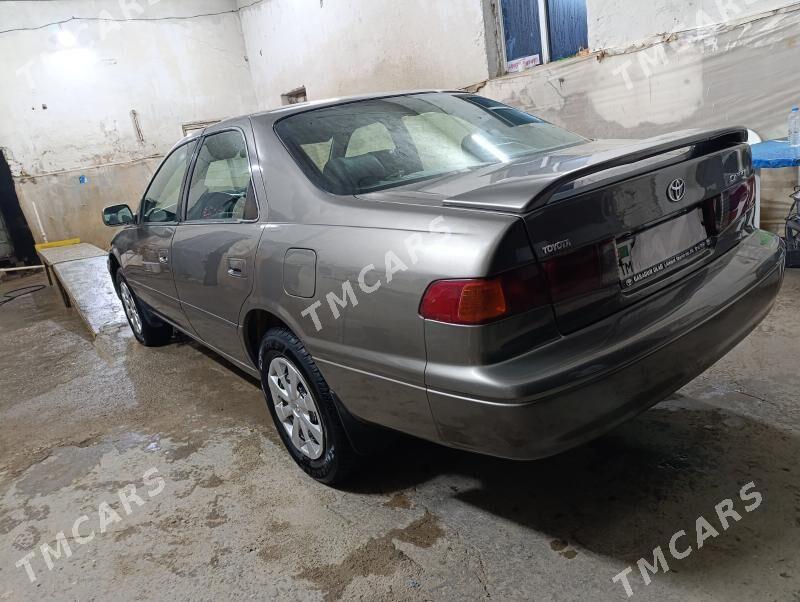 Toyota Camry 1998 - 128 000 TMT - етр. Туркменбаши - img 4