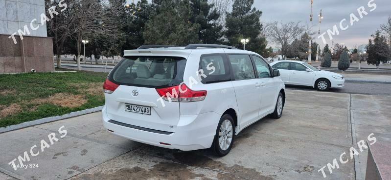 Toyota Sienna 2013 - 275 000 TMT - Aşgabat - img 4