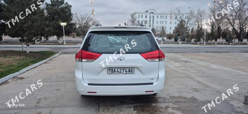 Toyota Sienna 2013 - 275 000 TMT - Aşgabat - img 5