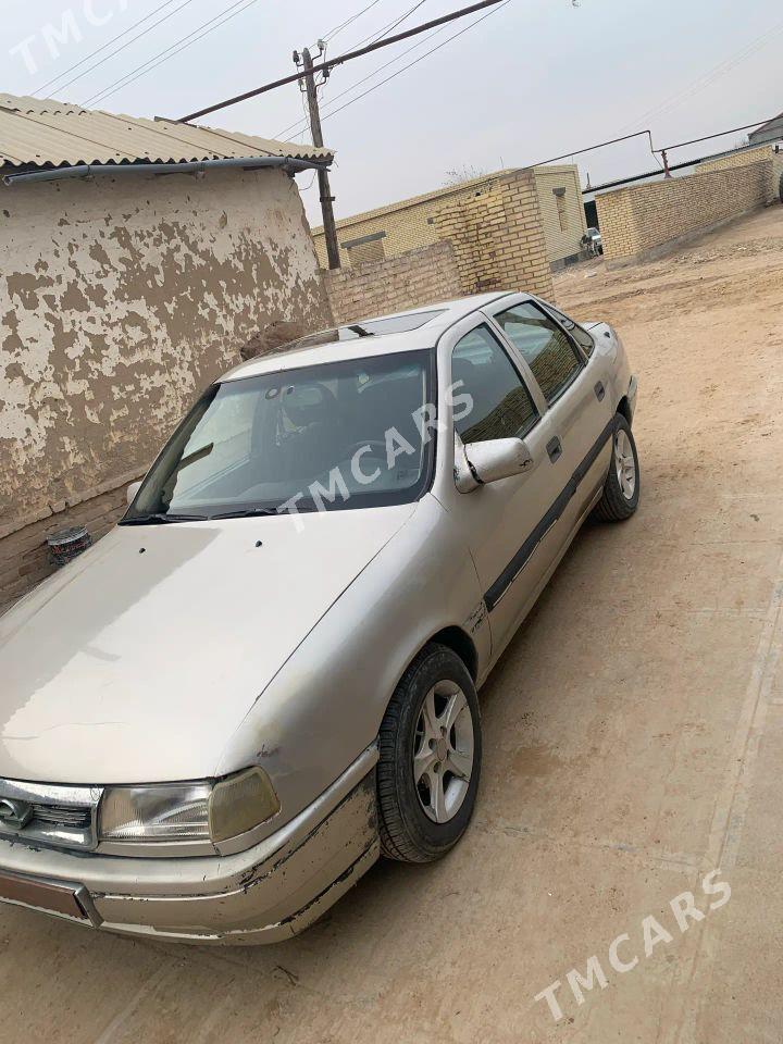 Opel Vectra 1990 - 25 000 TMT - Baýramaly - img 3