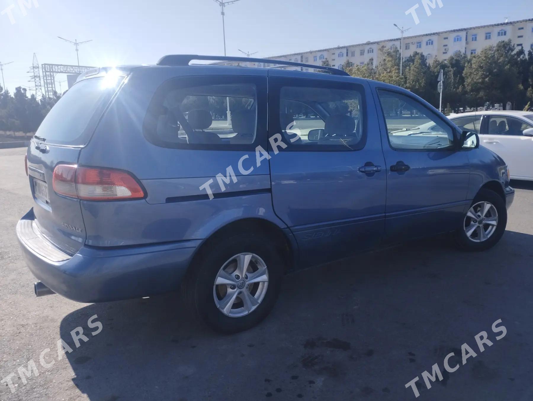 Toyota Sienna 2002 - 127 000 TMT - Туркменабат - img 3