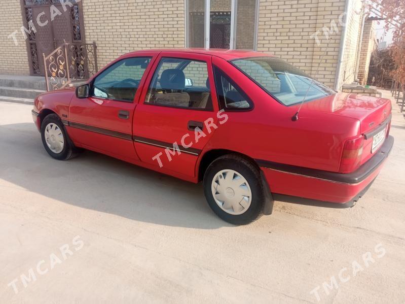 Opel Vectra 1990 - 26 000 TMT - Mary - img 2