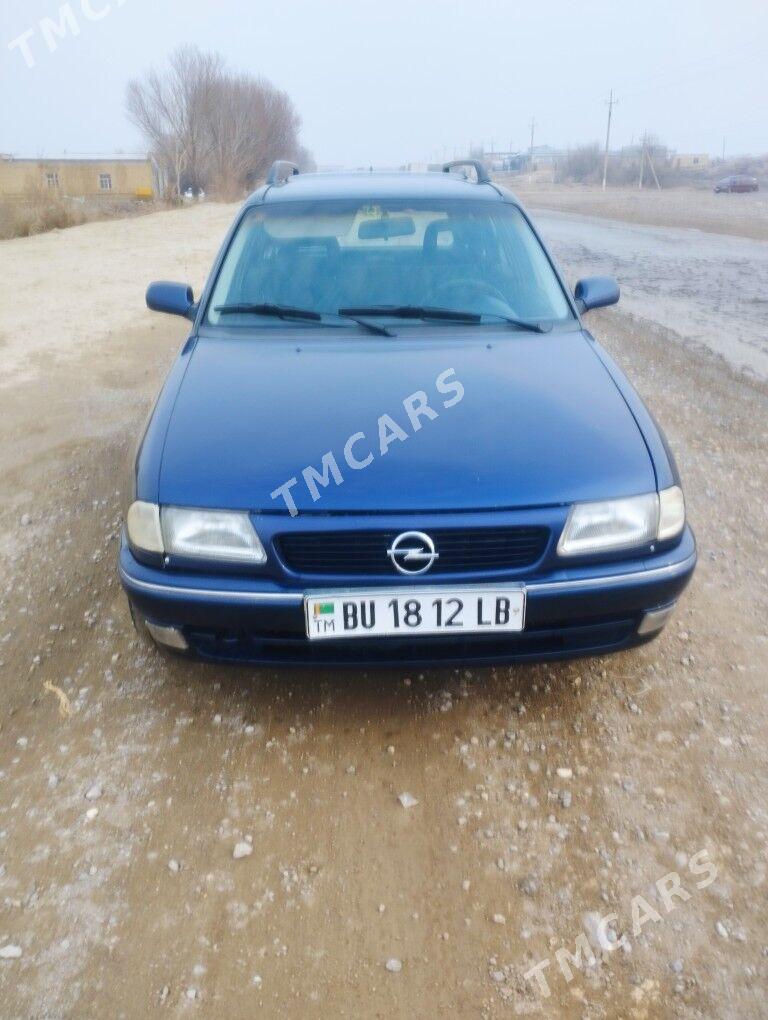 Opel Astra 1994 - 45 000 TMT - Халач - img 2