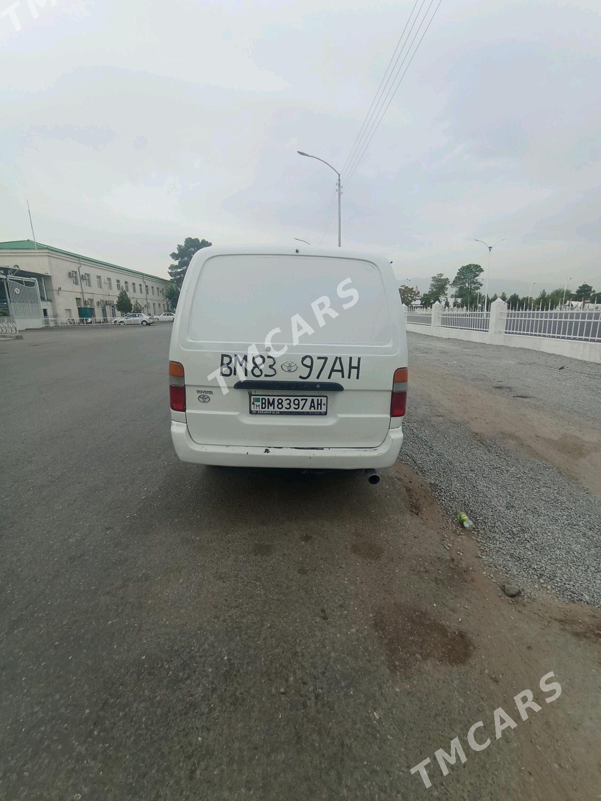 Toyota Hiace 2005 - 135 000 TMT - Чоганлы - img 4