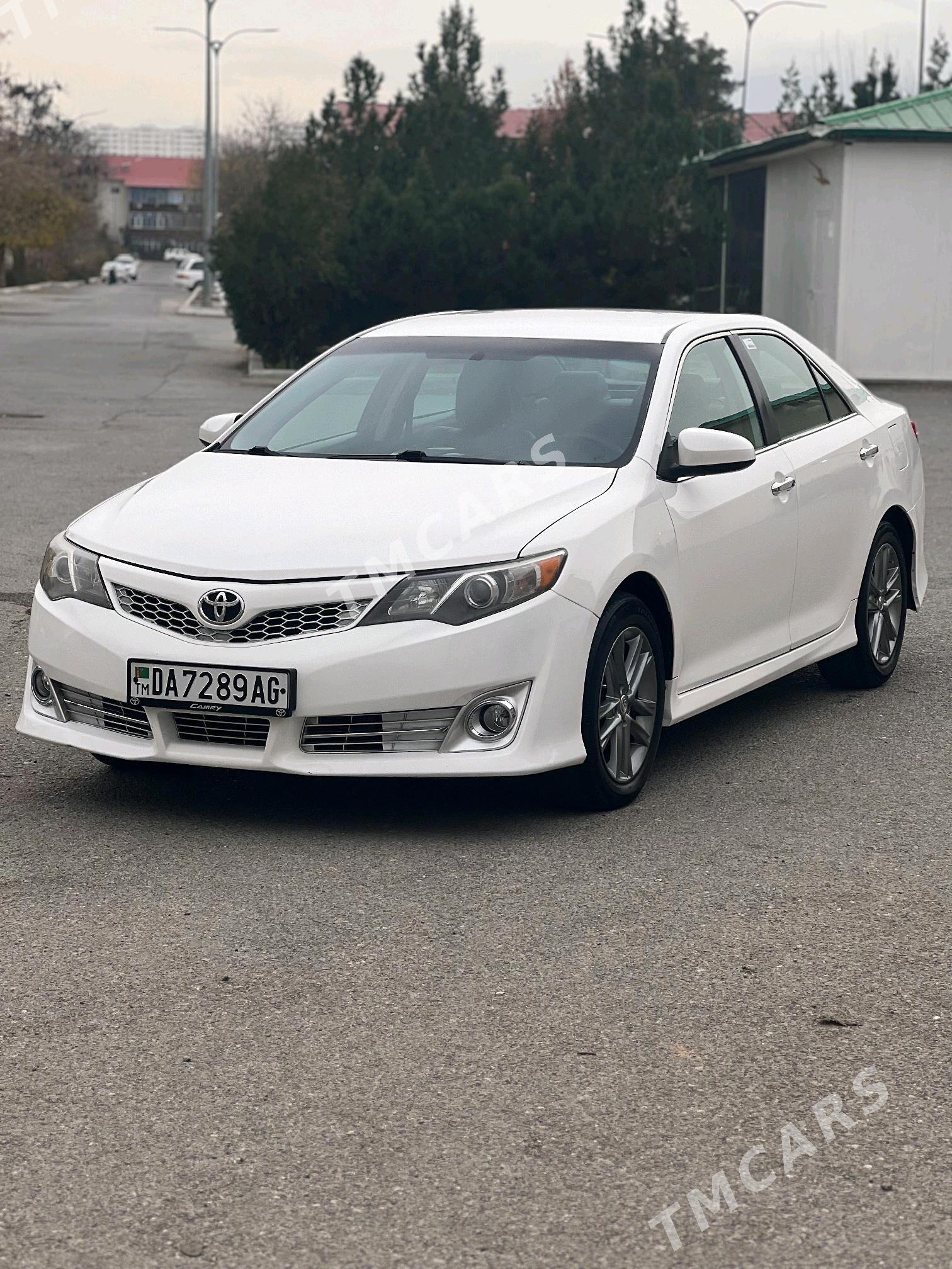 Toyota Camry 2014 - 195 000 TMT - Кëши - img 5