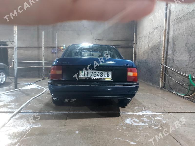 Opel Vectra 1991 - 30 000 TMT - Магданлы - img 3