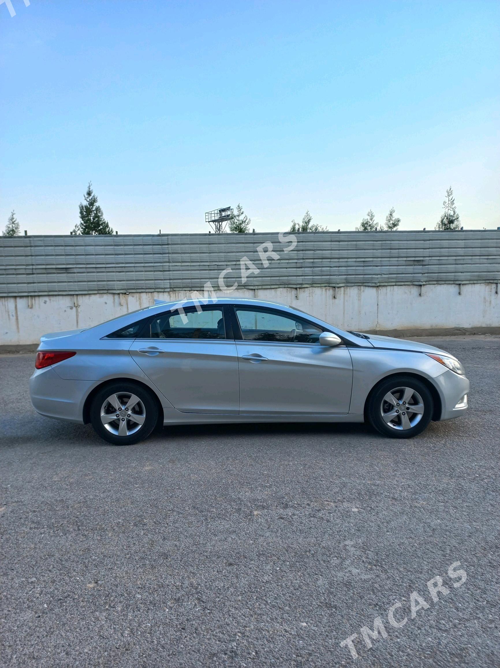 Hyundai Sonata 2012 - 139 000 TMT - Ашхабад - img 8