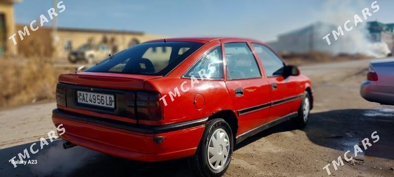 Opel Vectra 1994 - 24 000 TMT - Чарджоу - img 3