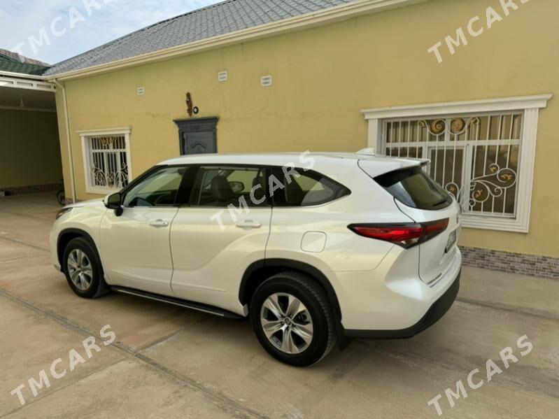 Toyota Highlander 2022 - 550 000 TMT - Балканабат - img 5