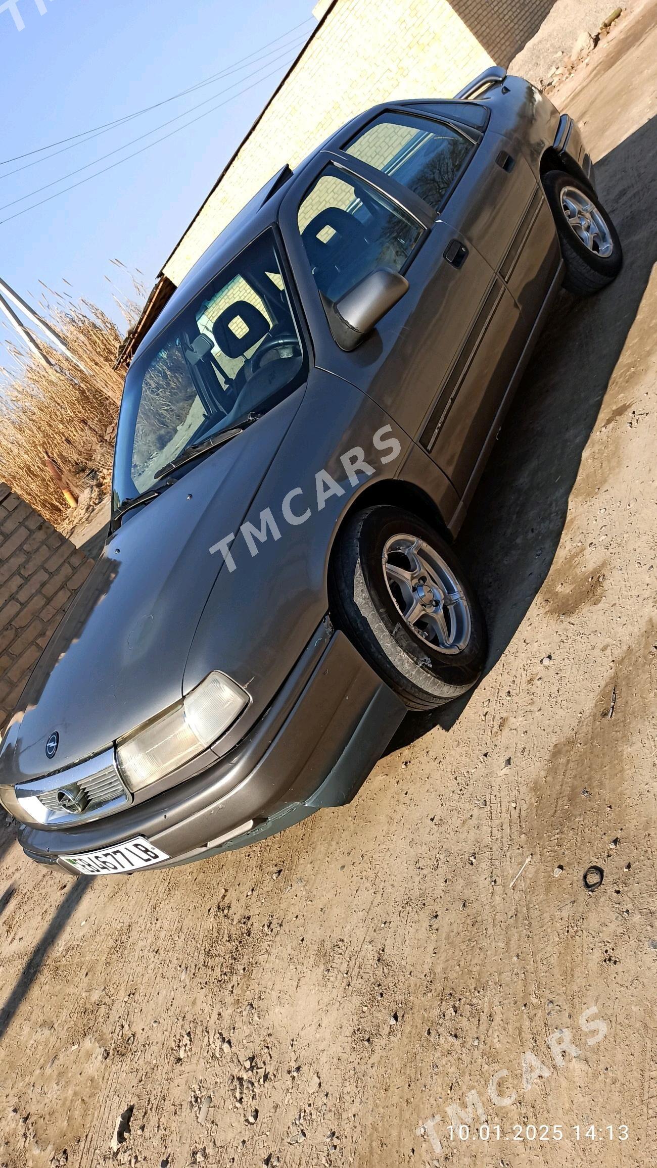 Opel Vectra 1993 - 35 000 TMT - Дянев - img 3