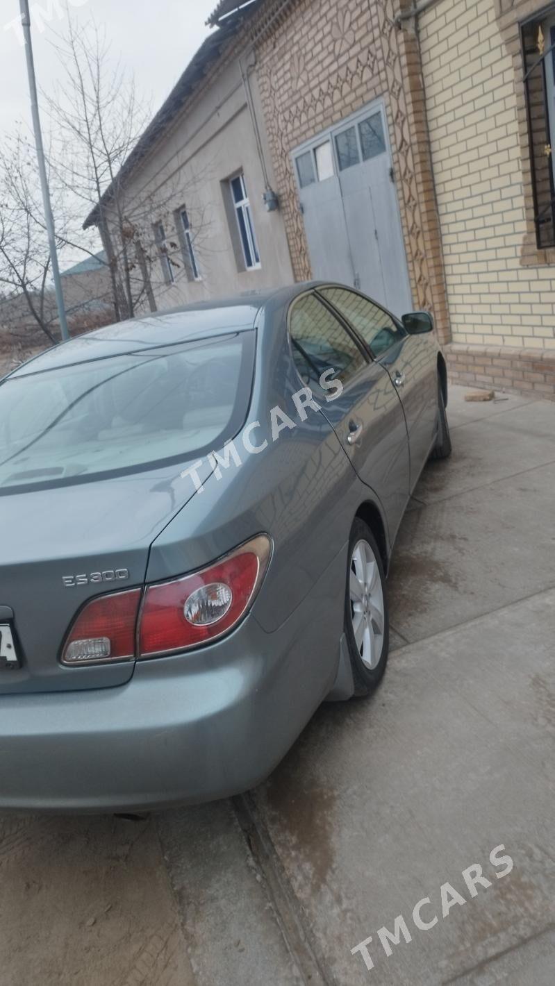 Lexus ES 300 2003 - 140 000 TMT - Дашогуз - img 2