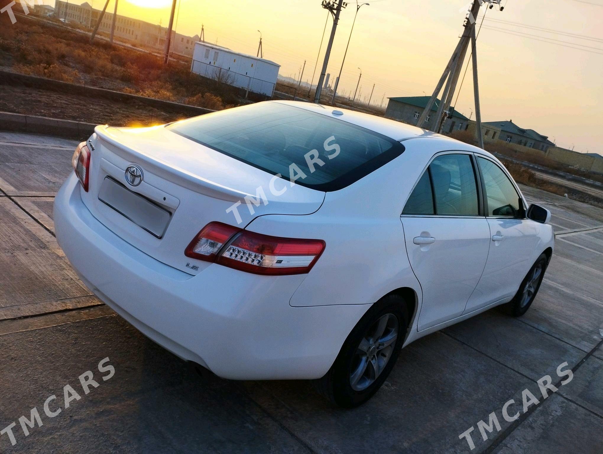 Toyota Camry 2010 - 220 000 TMT - Кёнеургенч - img 5