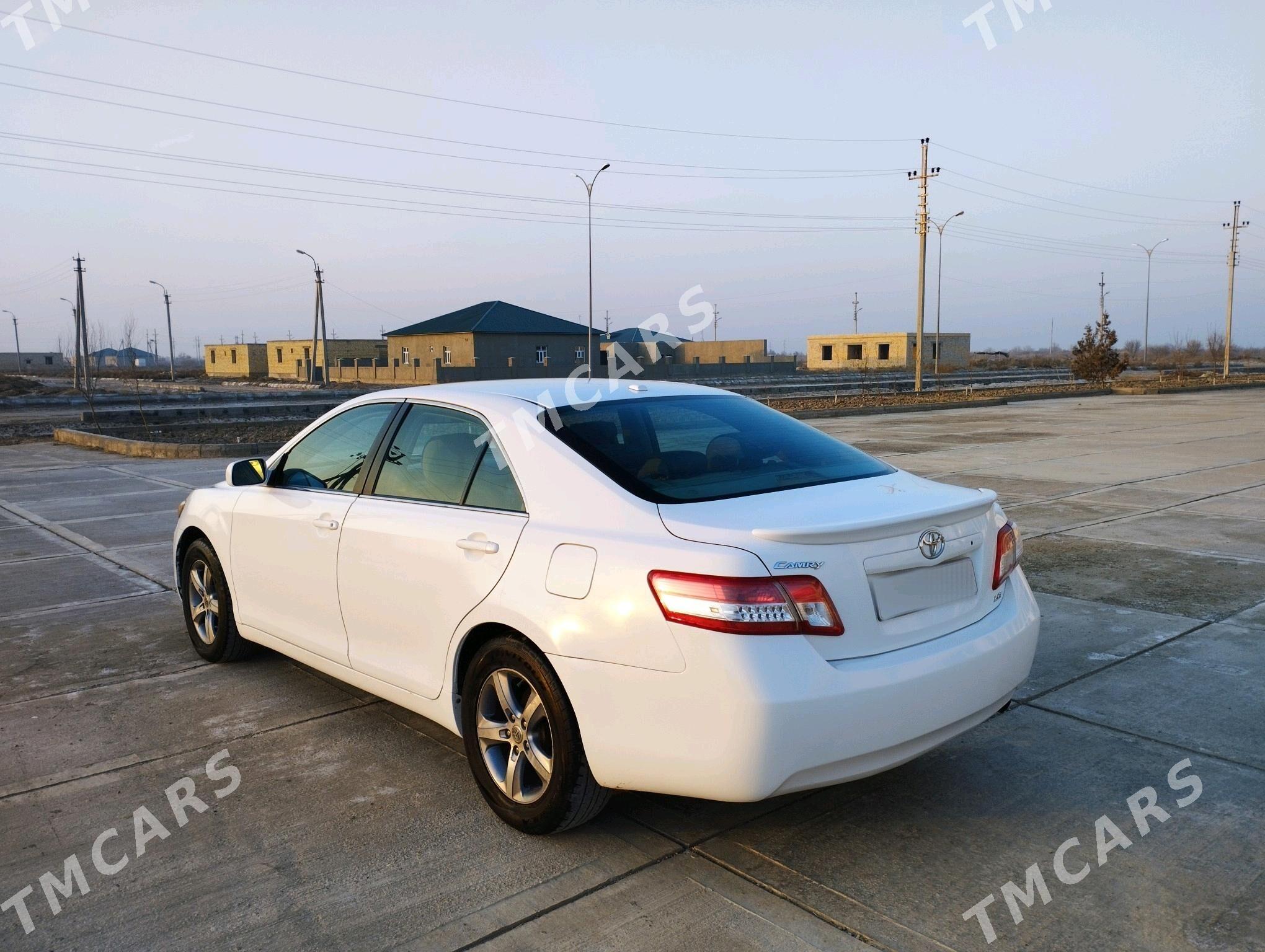 Toyota Camry 2010 - 220 000 TMT - Кёнеургенч - img 7