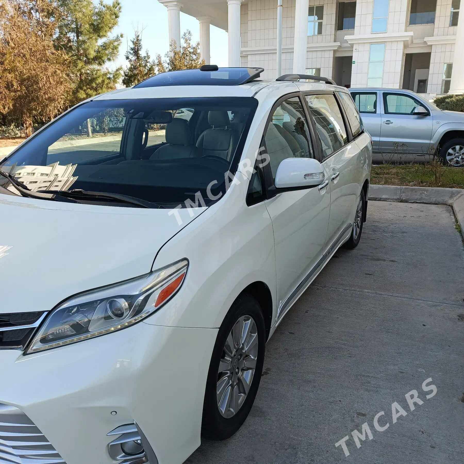 Toyota Sienna 2018 - 315 000 TMT - Aşgabat - img 3