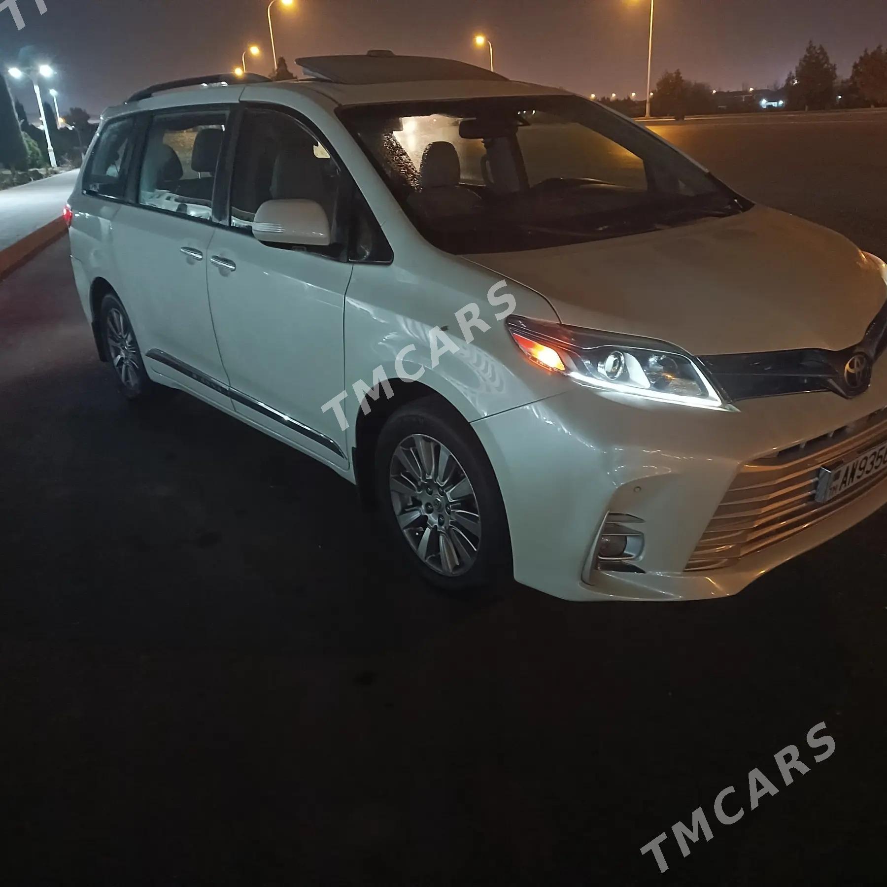 Toyota Sienna 2018 - 315 000 TMT - Aşgabat - img 6