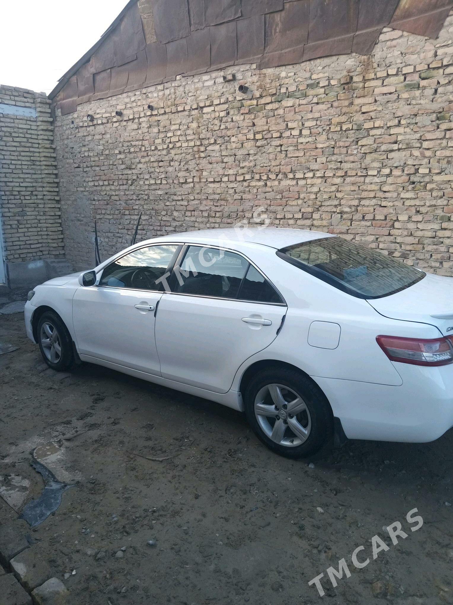 Toyota Camry 2011 - 135 000 TMT - Туркменабат - img 2