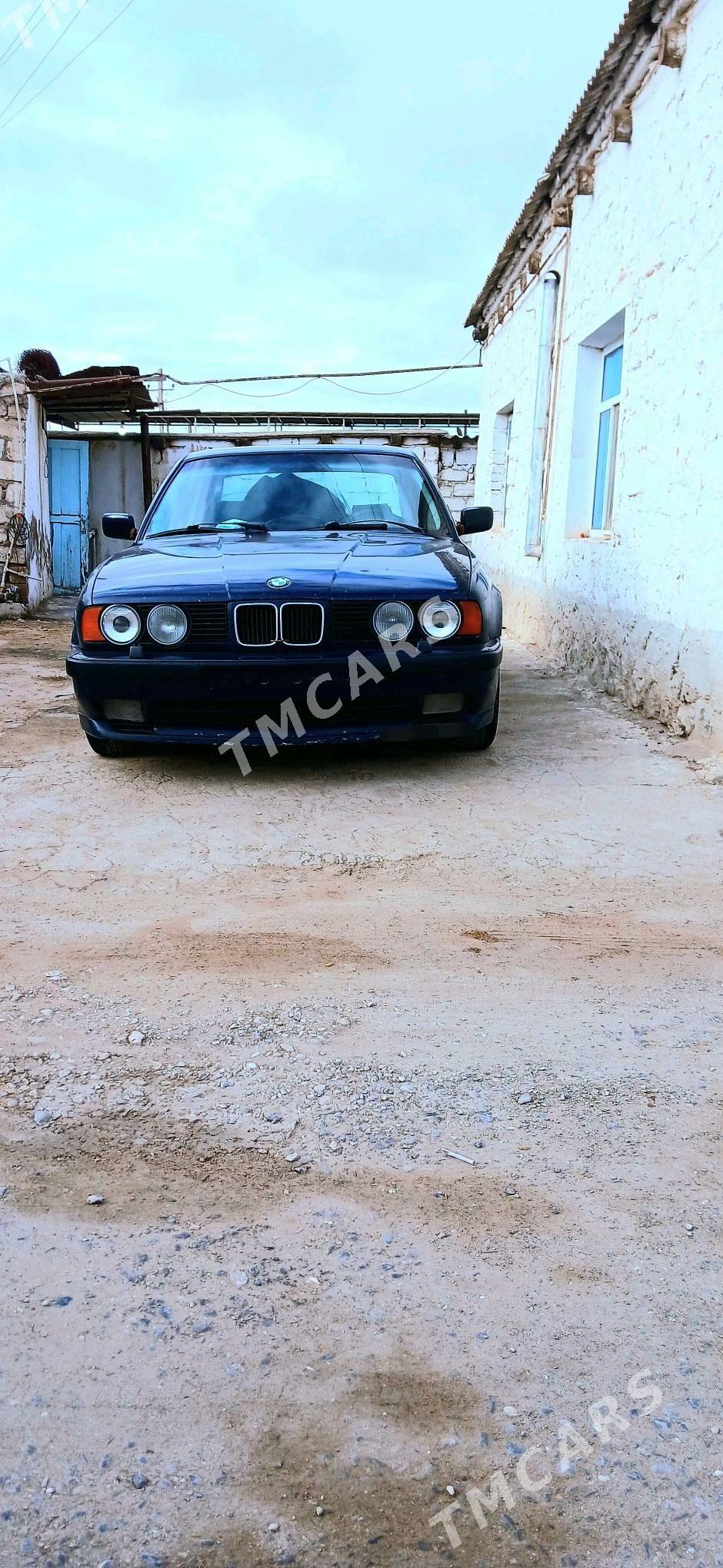 BMW 5 Series 1990 - 50 000 TMT - Balkanabat - img 4