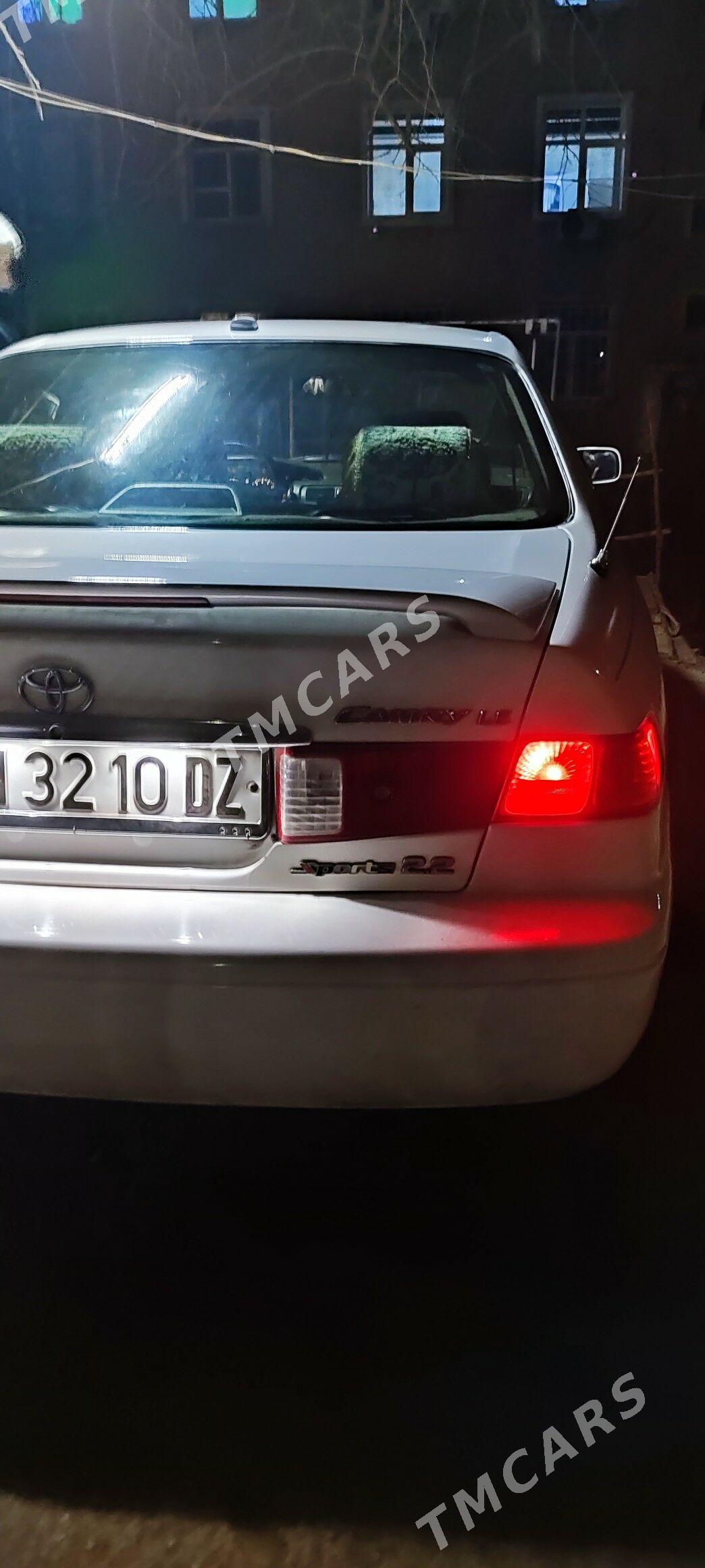 Toyota Camry 1998 - 115 000 TMT - Daşoguz - img 2