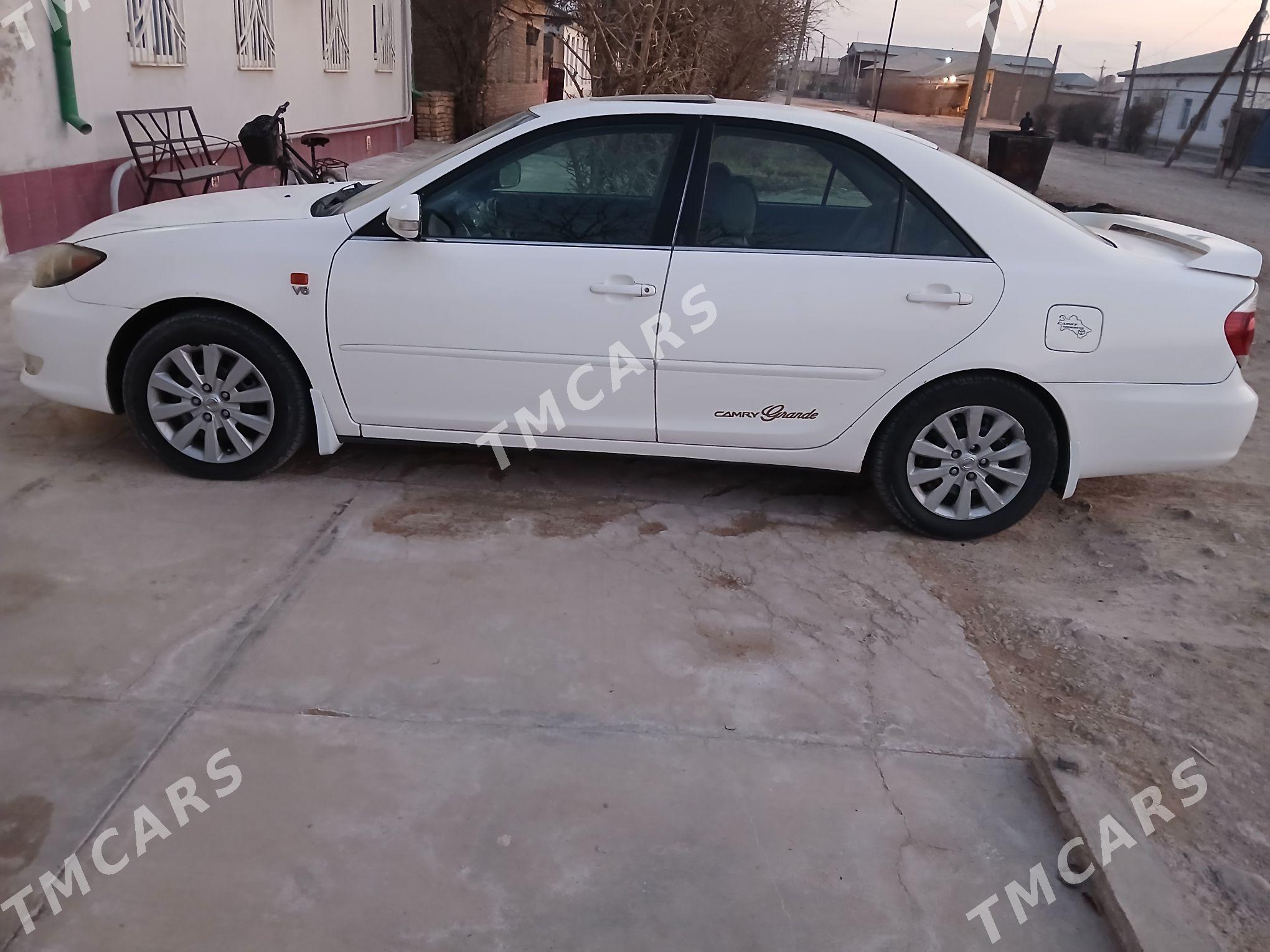 Toyota Camry 2003 - 140 000 TMT - Babadaýhan - img 2