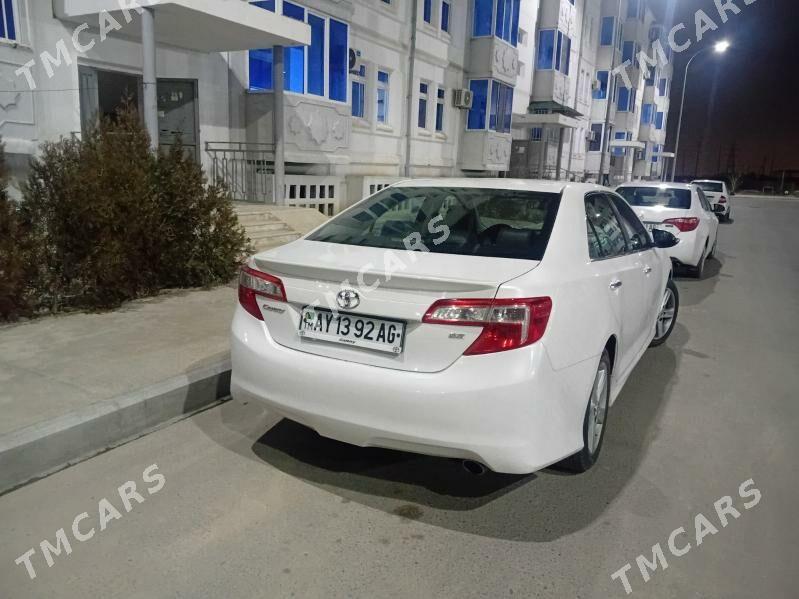 Toyota Camry 2014 - 234 000 TMT - Бузмеин - img 2